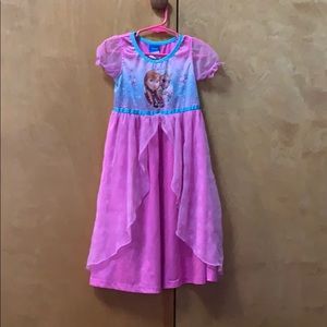 Girls dress